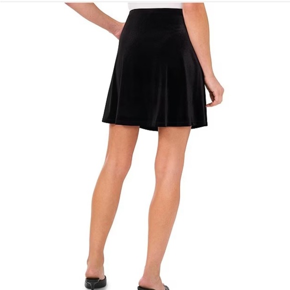 CeCe
Velvet A-Line Mini Skirt - Picture 2 of 5
